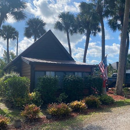 Log Harbor Cabins Okeechobee Ngoại thất bức ảnh